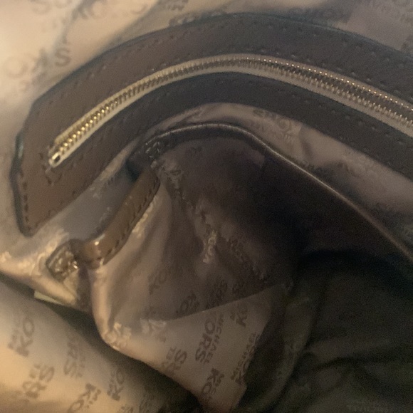 Michael Kors Purse - Picture 6 of 7